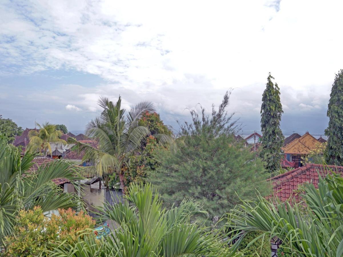 Oyo 3096 Hotel Dewi Warsiki Gilimanuk Extérieur photo